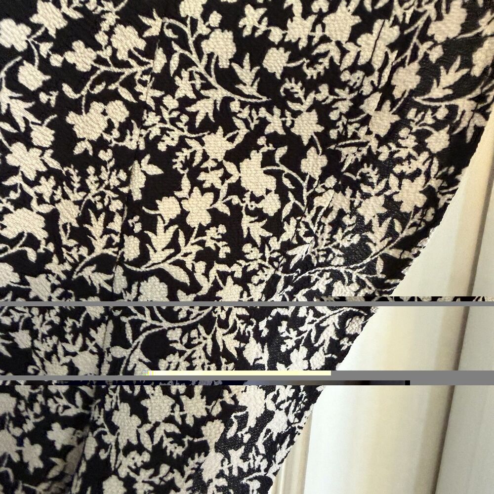 Monteau Los Angeles Womens M Black White Floral V-Neck Flutter Sleeve Tie Blouse - Picture 6 of 11